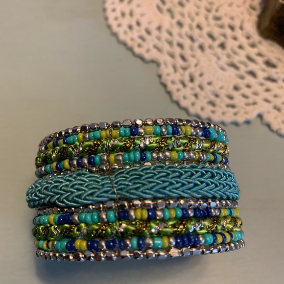 Bracelets to dress up your summer outfit! - Picture 7 of 10